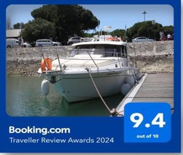 Hotel en barco Private Yacht, We Our Guests *
