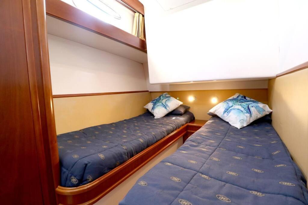 Private Yacht, We Our Guests Bådhotel Lisboa